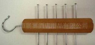 供應(yīng)酒店客房用品木領(lǐng)帶架,男裝衣架,木衣架5_家居家具_(dá)世界工廠網(wǎng)中國(guó)產(chǎn)品信息庫(kù)